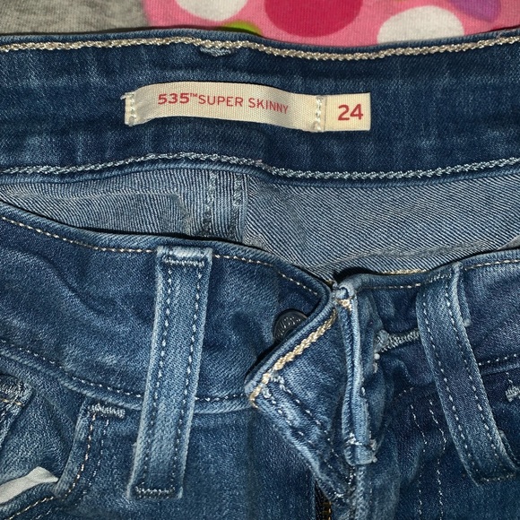 Levi’s Skinny Jeans - Picture 3 of 4